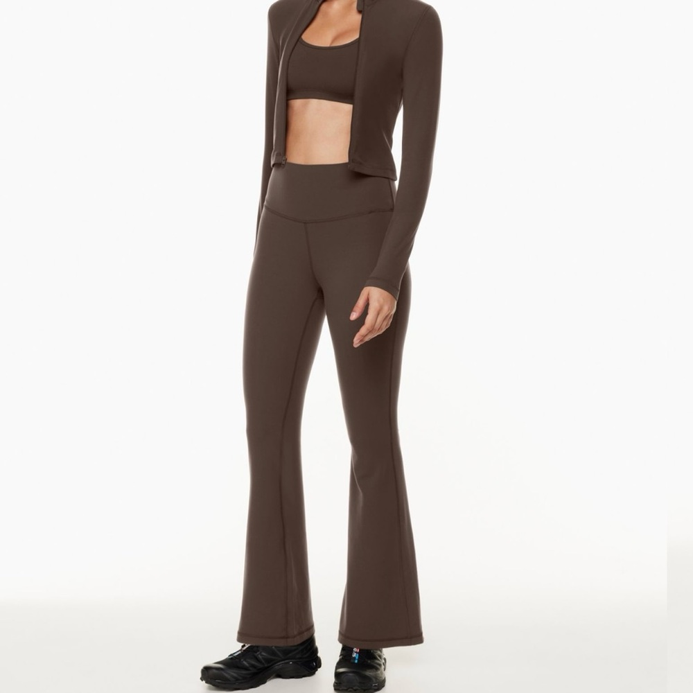 TnaBUTTER Atmosphere Flare Hi-Rise Legging